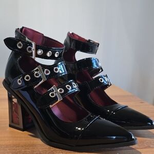 ROMWE Black Patent Leather Heels with Buckle Straps